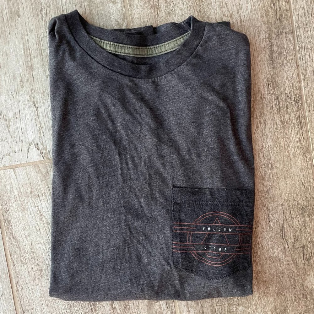 Volcom Pocket Tee Grey Shirt - Size M